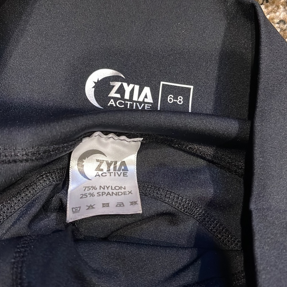 Reflective Black Camo Brilliant Capris - Picture 2 of 2